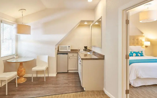 Suite with garden view