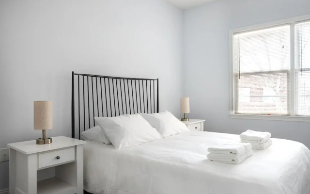 Deluxe Apartment
