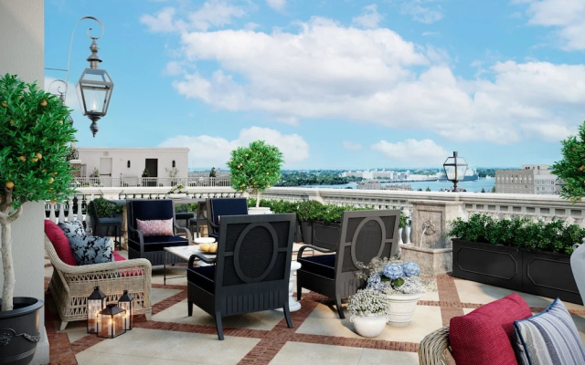 1 Bedroom Club Suite