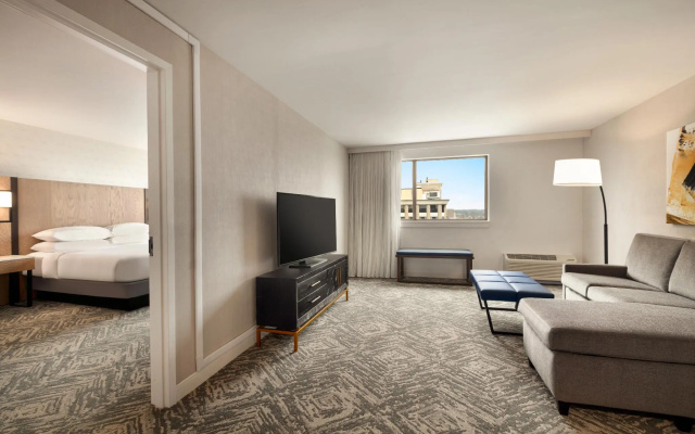2 Bedrooms Double Suite