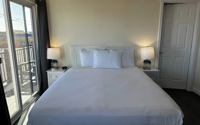 Double Suite with harbour view