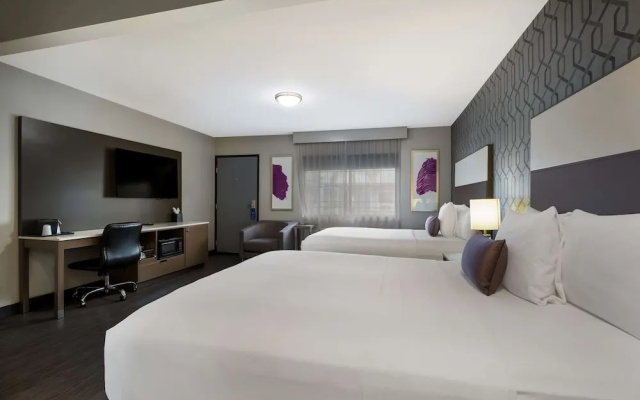 Deluxe Family room