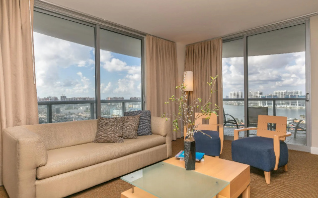 2 Bedrooms Apartment