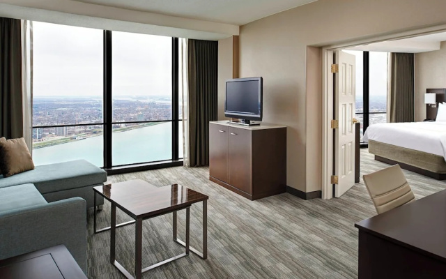 1 Bedroom Junior Suite with river view