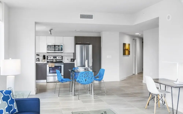 2 Bedrooms Luxury Apartment