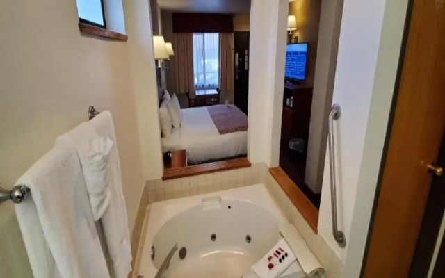 Deluxe Double Suite