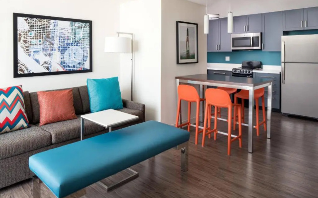 Standard Double Suite