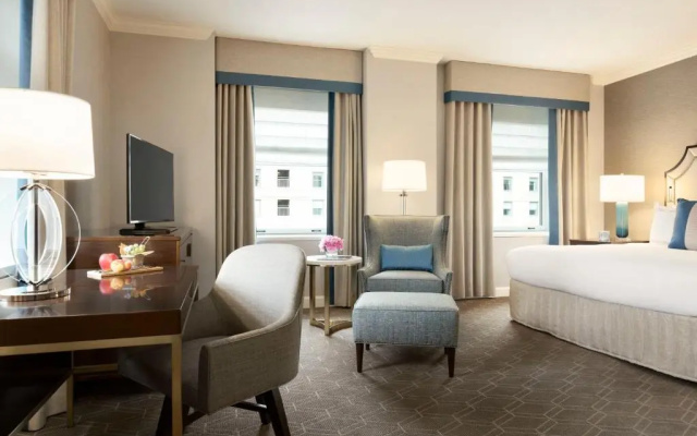 Deluxe Corner Double room