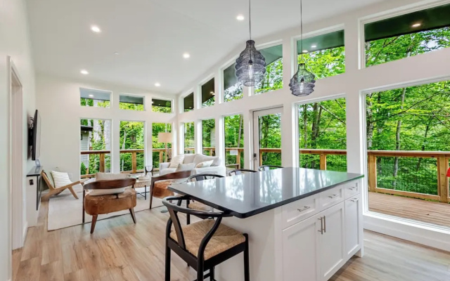 Deluxe Bungalow