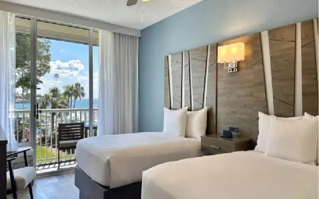 Standard Twin room with balcony