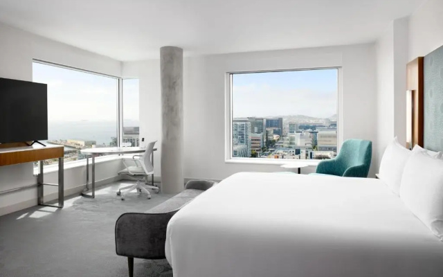Premier Corner room