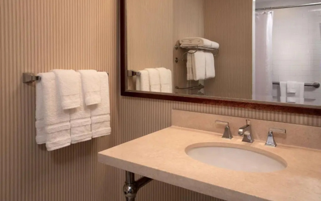 Quadruple Club Suite