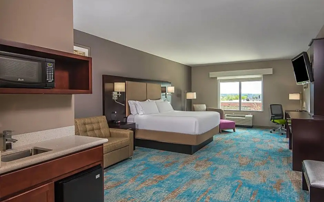 Standard Suite