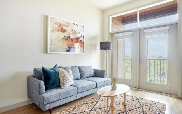 2 Bedrooms Apartment