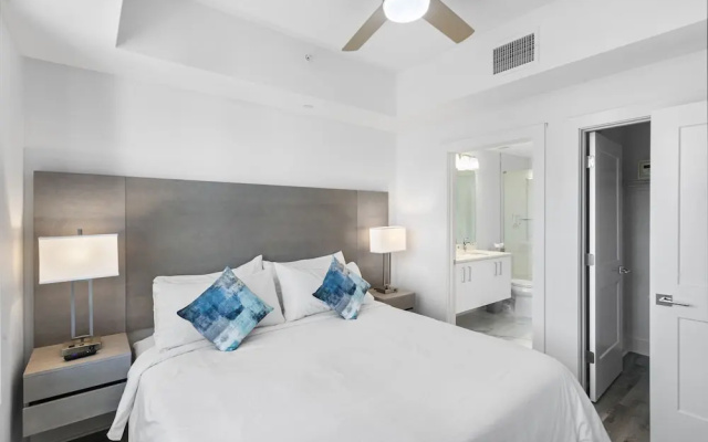 2 Bedrooms Premium Suite with balcony and with ocean view