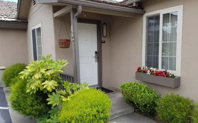 Double Cottage