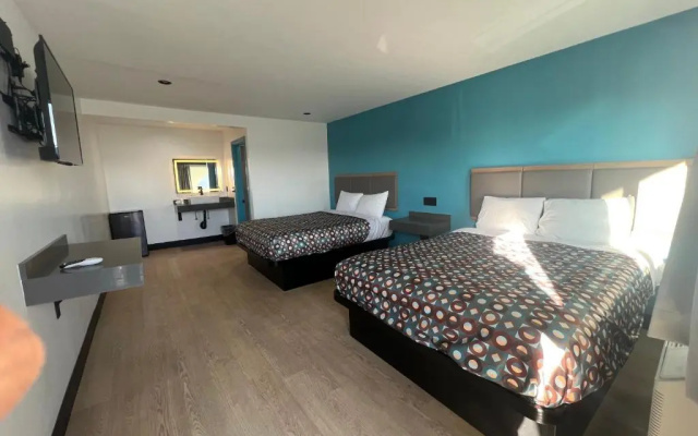 Standard Quadruple room