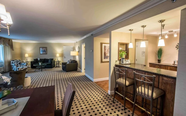 Presidential Quadruple Suite