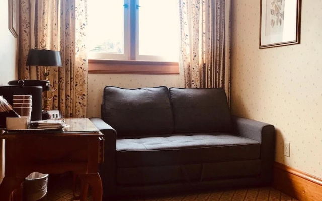 2 Bedrooms Executive Suite with ocean view