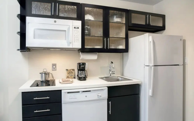 1 Bedroom Suite