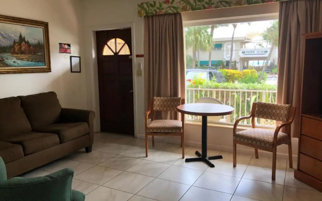 1 Bedroom Apartment