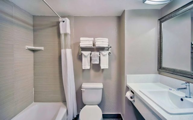 Standard Double Suite