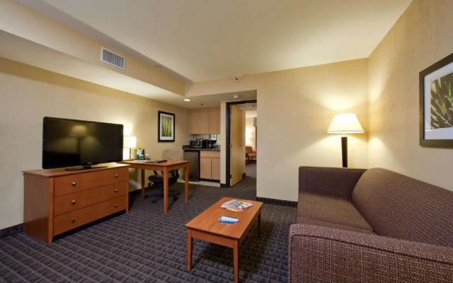Deluxe Suite