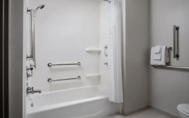 Quadruple Suite