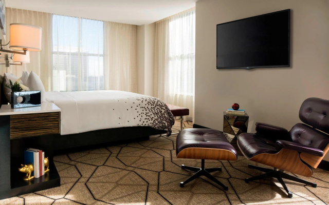 Luxury Suite