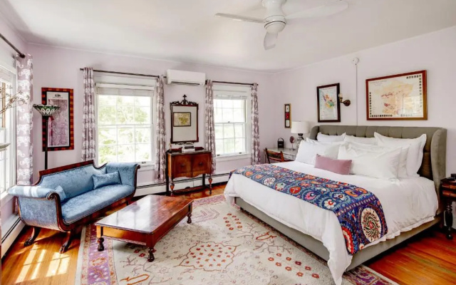 Suite with balcony