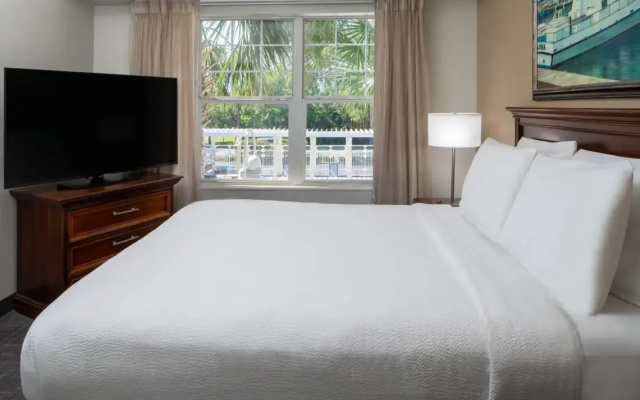 2 Bedrooms Suite