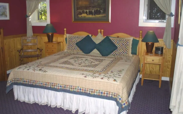 Standard Double room with garden view