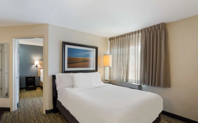 1 Bedroom Standard Quadruple Suite