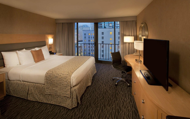 Premier room