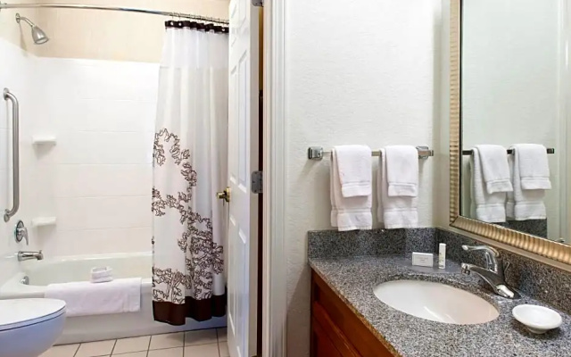2 Bedrooms Quadruple Suite