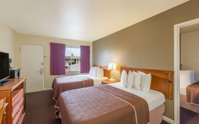 Standard Sextuple room