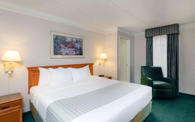 Deluxe Double Suite
