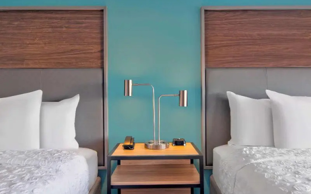 Standard Sextuple room
