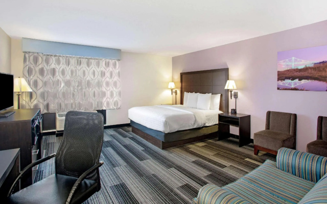 Deluxe Double Suite
