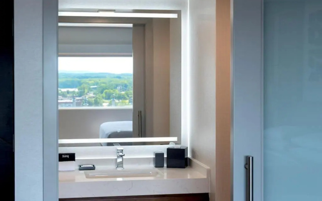 Standard room with city view