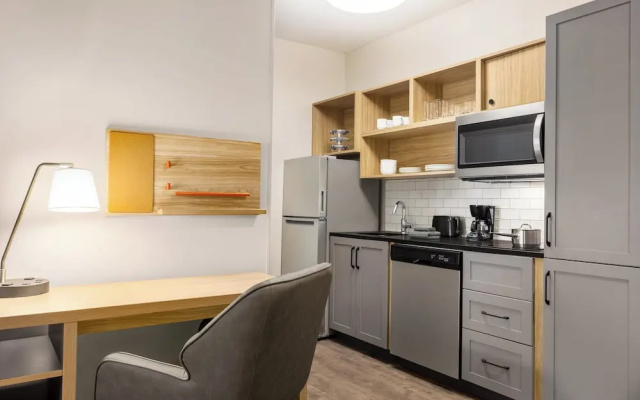 Quadruple Suite