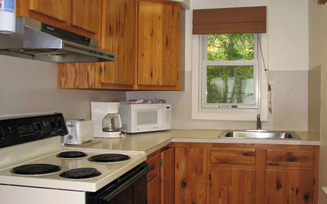 2 Bedrooms Cottage