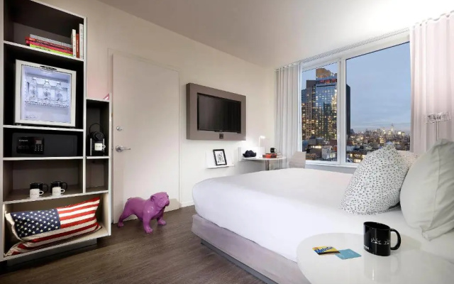 The Innside room with city view