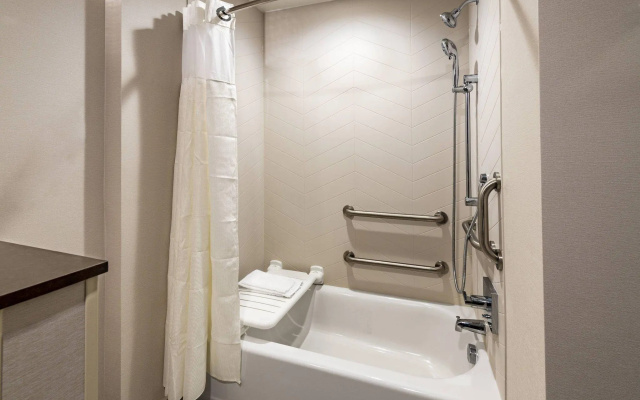 Quadruple Suite