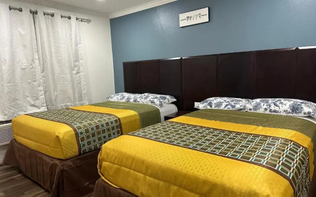 Deluxe Suite