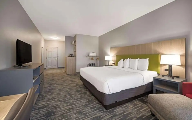 Quadruple Suite