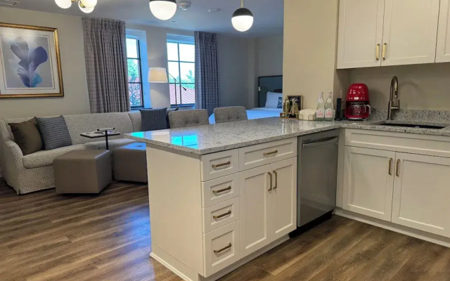 Executive Apartment