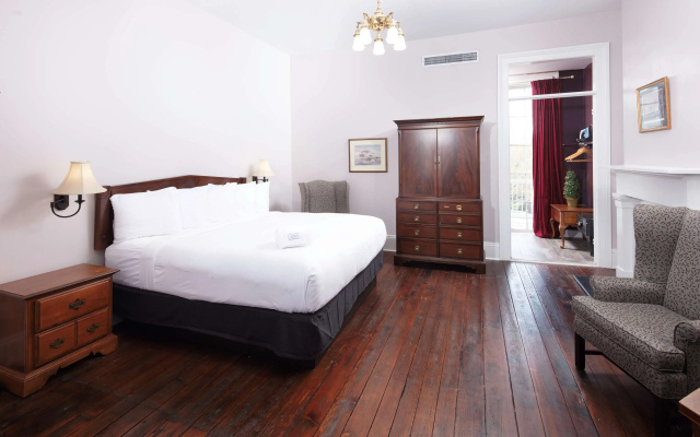 Kitchenette Suite
