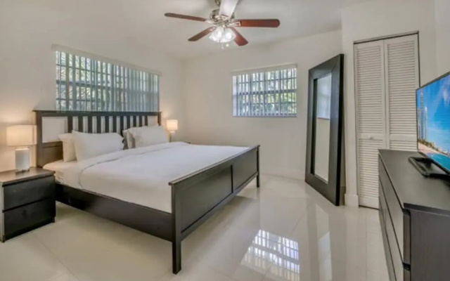 2 Bedrooms Apartment