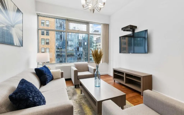 2 Bedrooms Apartment